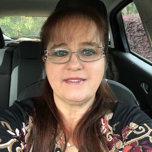 Meet your Posher, Debbie